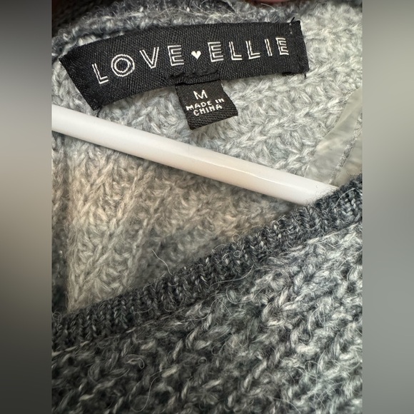 Love Ellie Grey Sweater - Picture 3 of 4